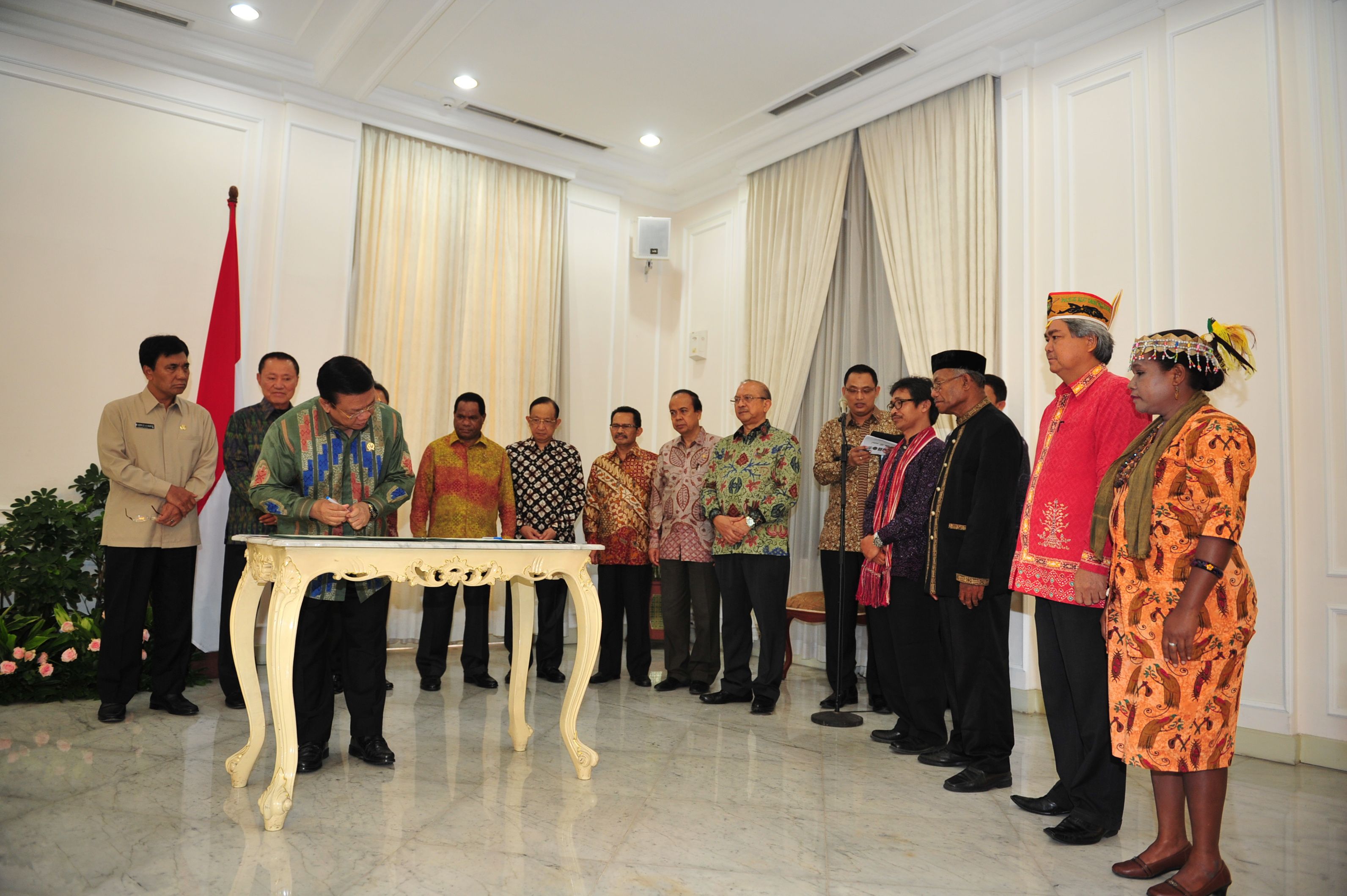 Sembilan Kementerian Sepakati Pengakuan dan Perlindungan Masyarakat Hukum Adat